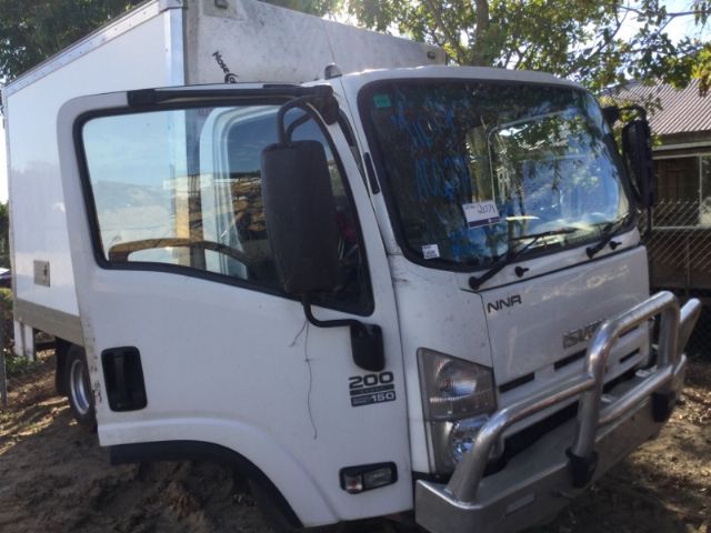 Isuzu N-Series NNR NNR85 2012-2015 Euro 5