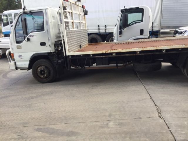 Isuzu N-Series NQR NQR70 11/2002-2005