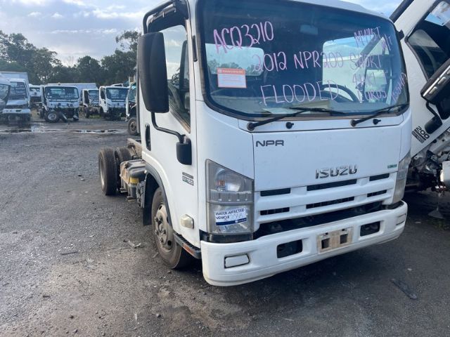 Isuzu N-Series NPR NPR 200